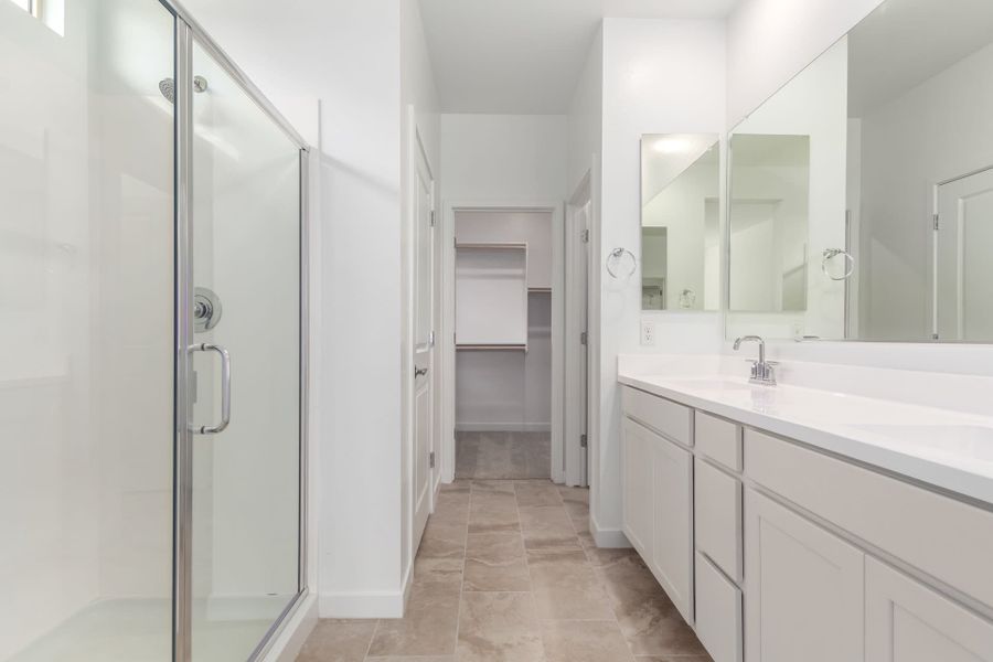 Lot 32 | Primary Bathroom | Falcon | El Cidro | Goodyear, AZ | Landsea Homes