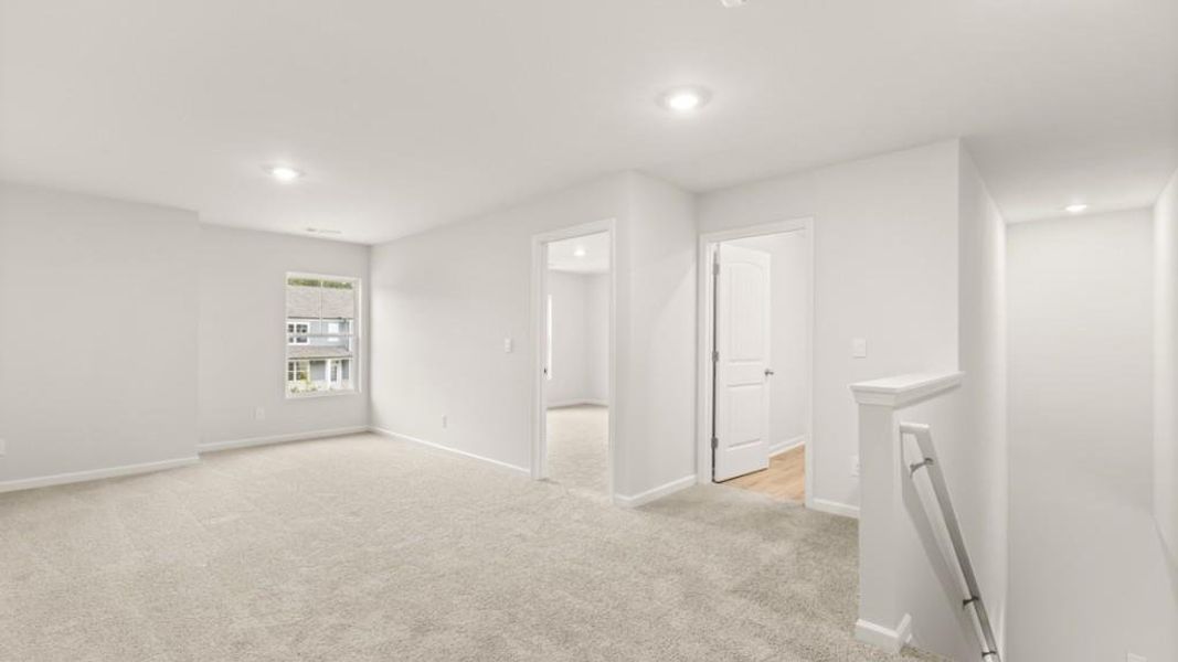 Spacious, unfurnished interior of a new home in Lost Creek, Dallas (Image 13). Spacious, unfurnished interior of a new home in Lost Creek, Dallas (Image 13).