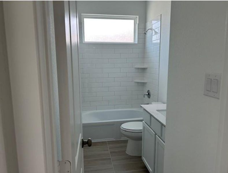 **Photos are representative only. This is not the actual homesite.**