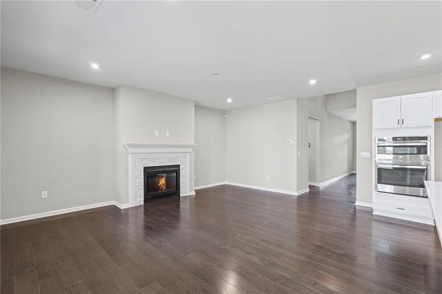 Spacious, unfurnished interior of a new home in Twin Lakes, Hoschton (Image 24).