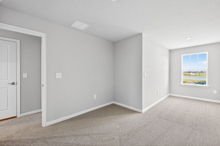 Spacious, unfurnished interior of a new home in Crosswind Ranch, Parrish (Image 13).