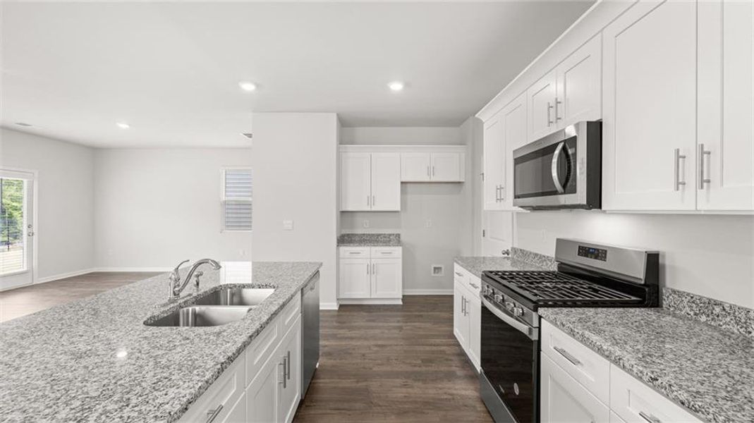 Furnished interior view inside a new home in Shoal Creek, Hampton (Image 8).