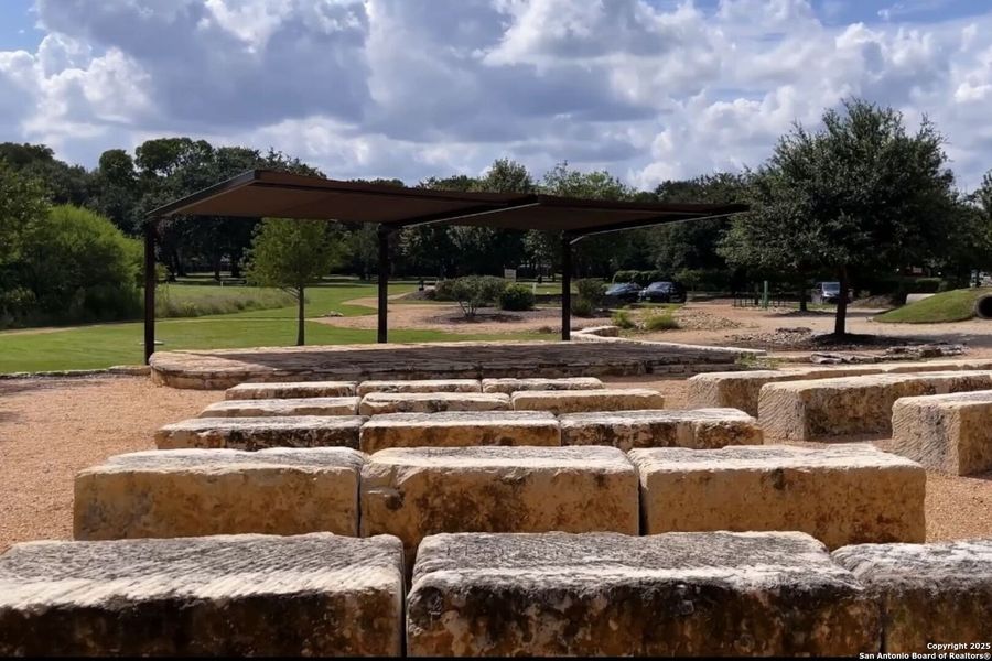 Image 32 of a home in The Crossvine – Garden Homes. Image 32 of a home in The Crossvine – Garden Homes.