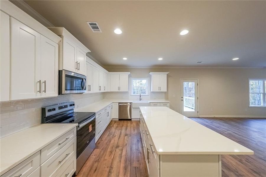 Furnished interior view inside a new home in , Dawsonville (Image 6).