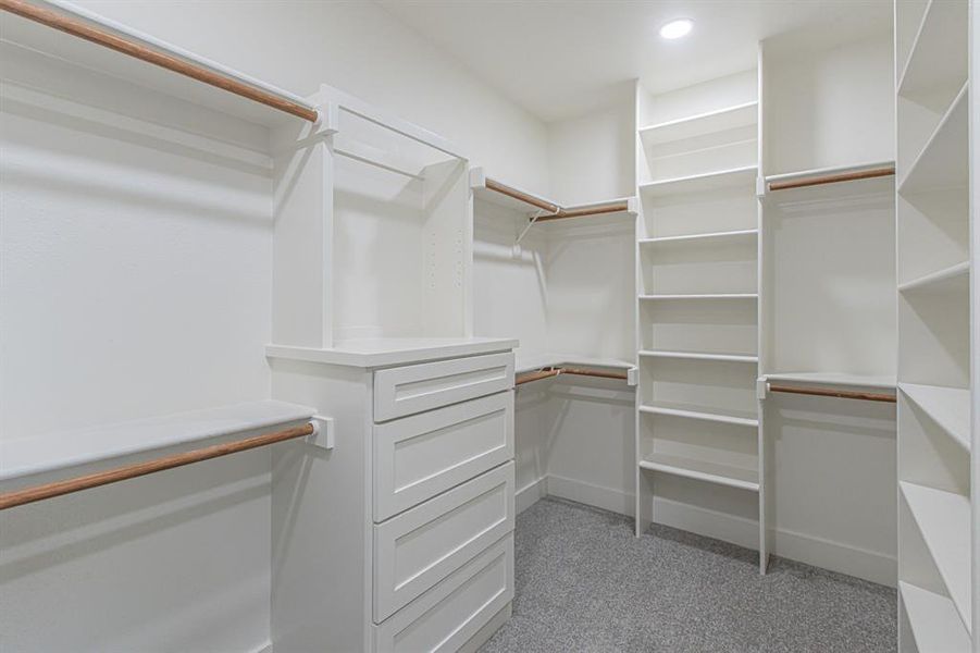 Image 39 of a home in .