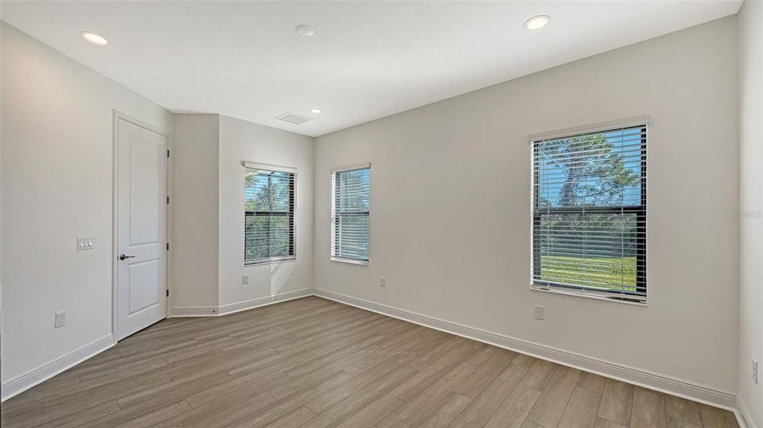 Spacious, unfurnished interior of a new home in , Nokomis (Image 11).
