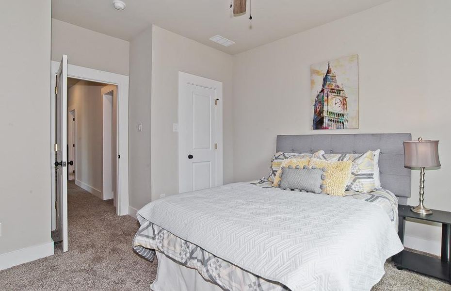 Furnished interior view inside a new home in , Dallas (Image 24). Furnished interior view inside a new home in , Dallas (Image 24).