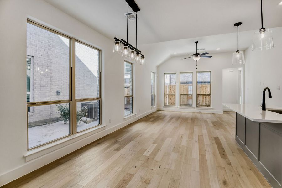 609 Damsel June - Dining Area 609 Damsel June - Dining Area