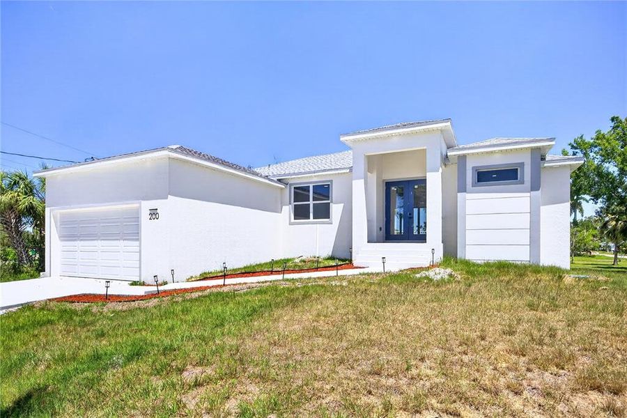 Exterior details and patio area of a home in , Punta Gorda (Image 20).