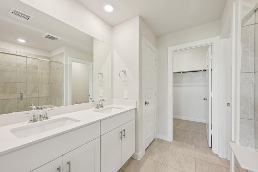 Furnished interior view inside a new home in Landing Meadows - Traditional Series, New Caney (Image 6). Furnished interior view inside a new home in Landing Meadows - Traditional Series, New Caney (Image 6).