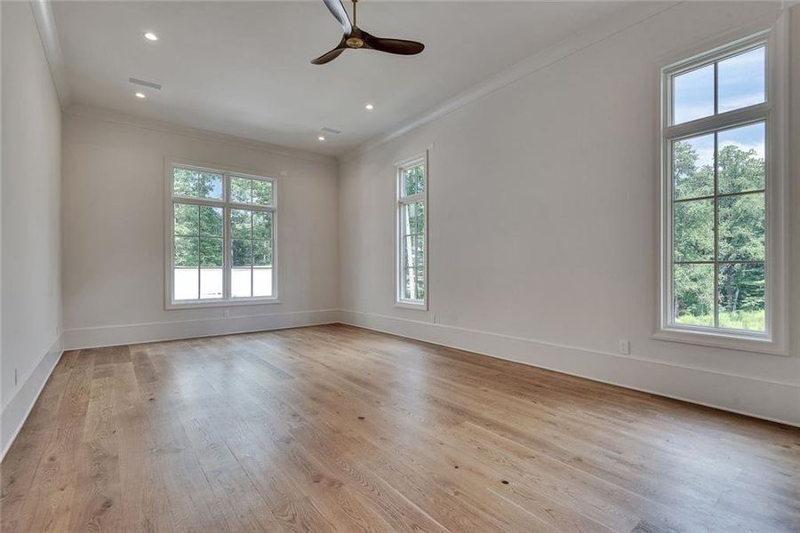 Spacious, unfurnished interior of a new home in , Alpharetta (Image 60).