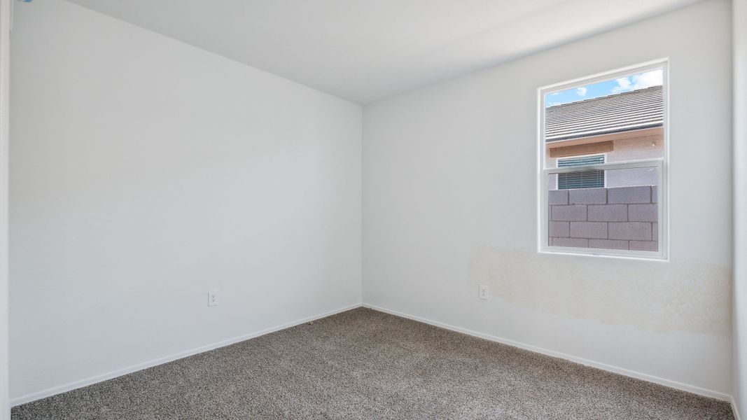 Spacious, unfurnished interior of a new home in Anthem at Merrill Ranch, Florence (Image 23).