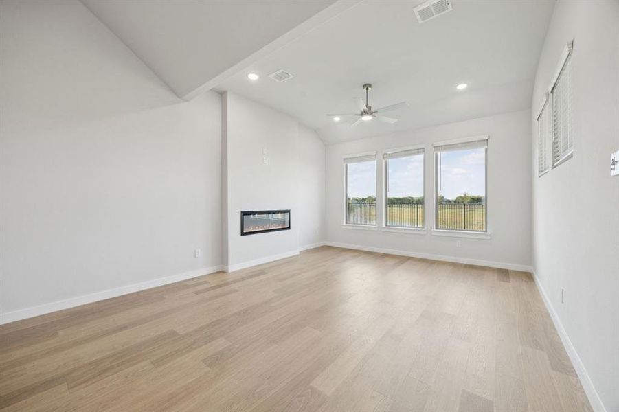 Spacious, unfurnished interior of a new home in Elevon, Lavon (Image 23).