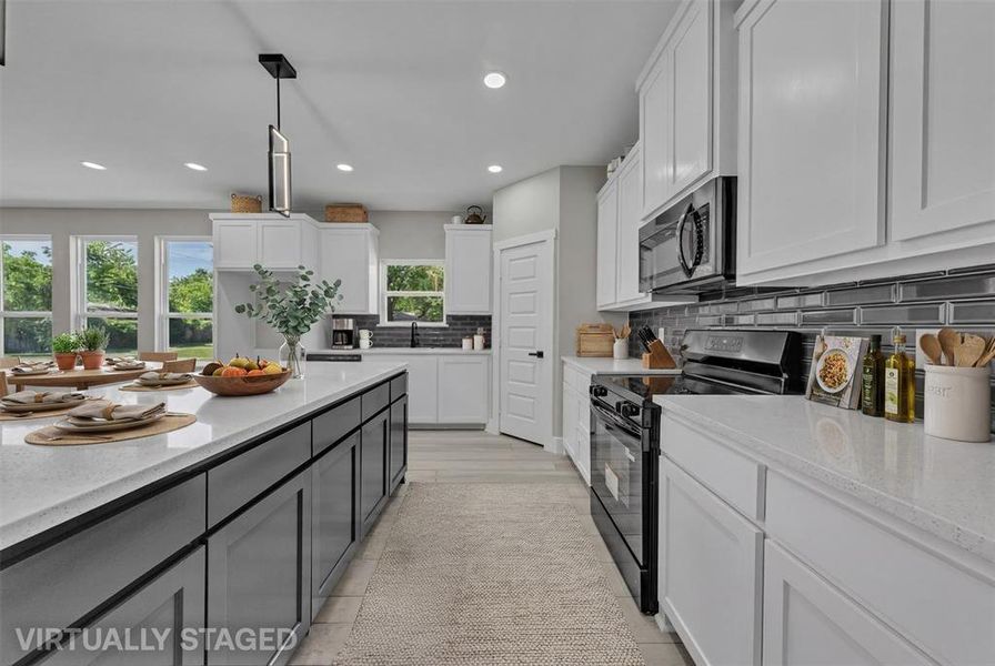 Furnished interior view inside a new home in , Grand Prairie (Image 14).