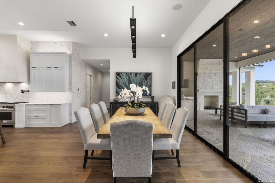 Furnished interior view inside a new home in , Boerne (Image 12).