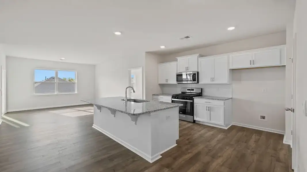 Furnished interior view inside a new home in Sherwood Gardens, Landrum (Image 8).