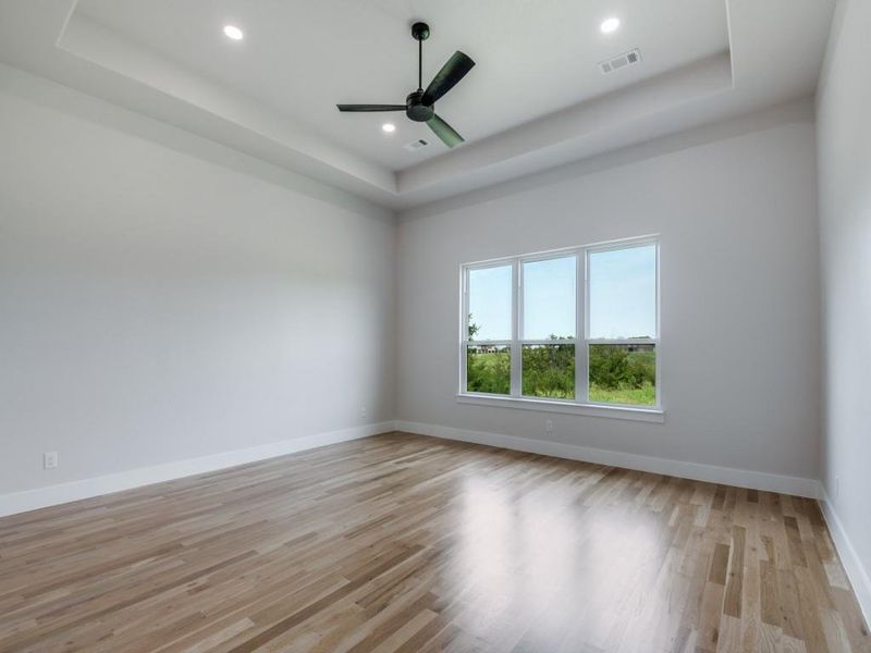 Spacious, unfurnished interior of a new home in , Mesquite (Image 26).