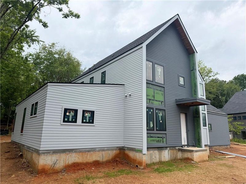Exterior details and patio area of a home in Aster, Roswell (Image 3).