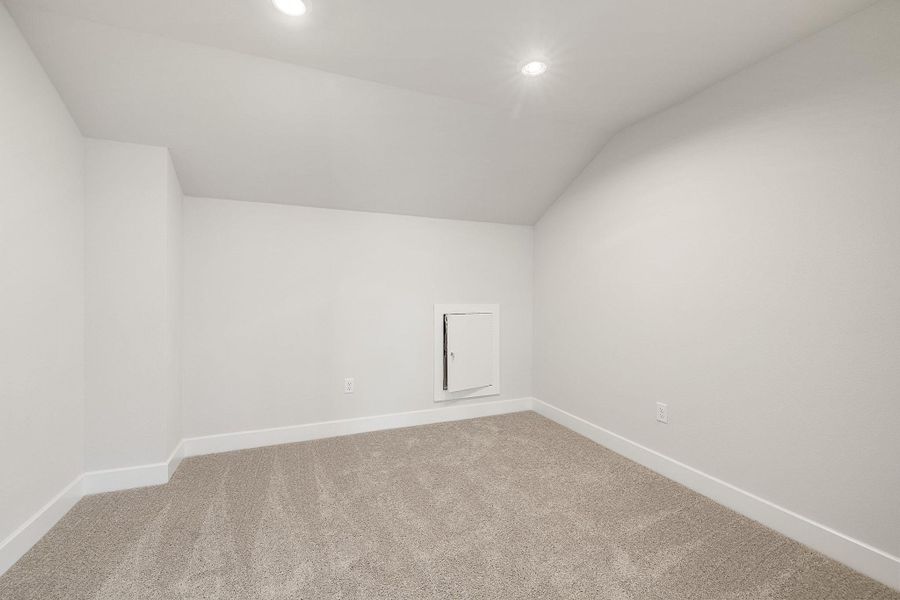 Spacious, unfurnished interior of a new home in Nolina, Georgetown (Image 34).