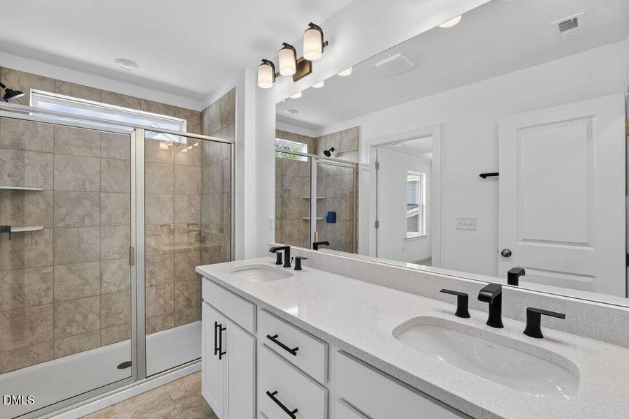 hj-nc-raleigh-silverstone-terraces-savan