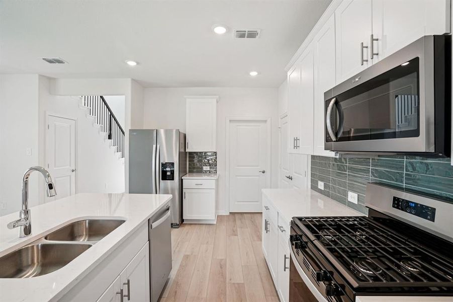 Photo is not of the actual home, but is an inspirational photo of builder’s model home and may depict options, furnishings, and/or decorator features that are not included. Photo is not of the actual home, but is an inspirational photo of builder’s model home and may depict options, furnishings, and/or decorator features that are not included.