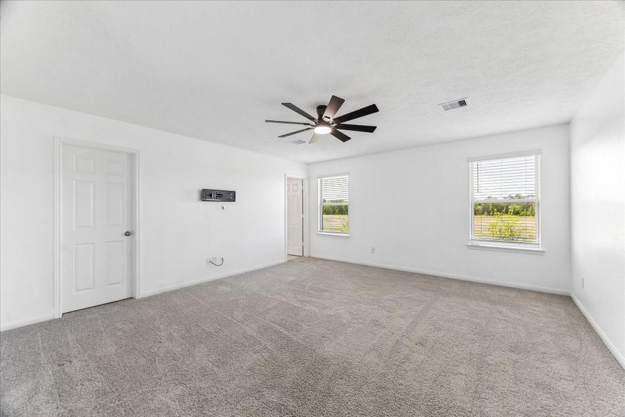 Spacious, unfurnished interior of a new home in Grace Landing, Willis (Image 21). Spacious, unfurnished interior of a new home in Grace Landing, Willis (Image 21).