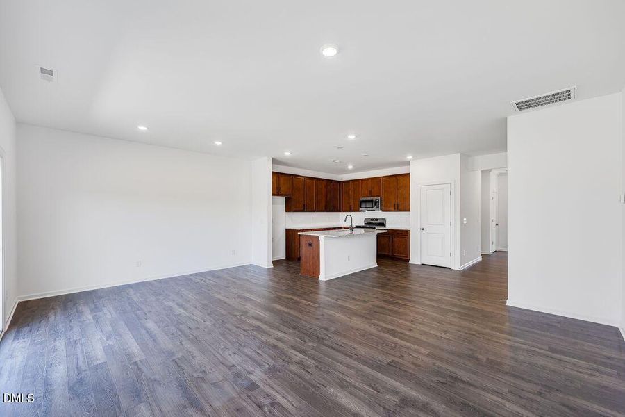 hj-nc-raleigh-magnolia-sage-lot-65-tv-lo