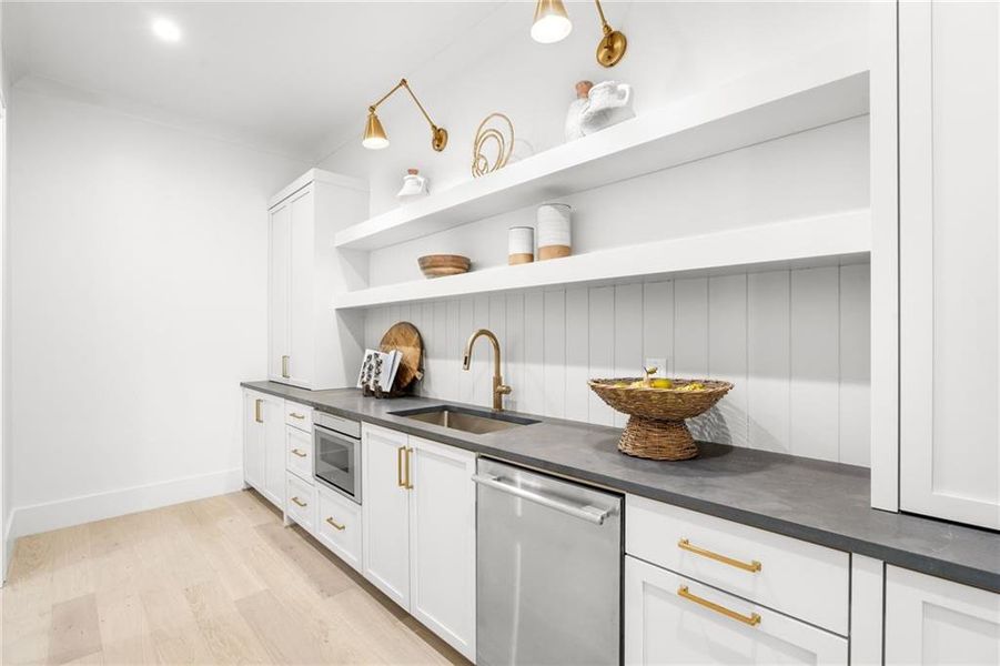 Furnished interior view inside a new home in , Atlanta (Image 27).