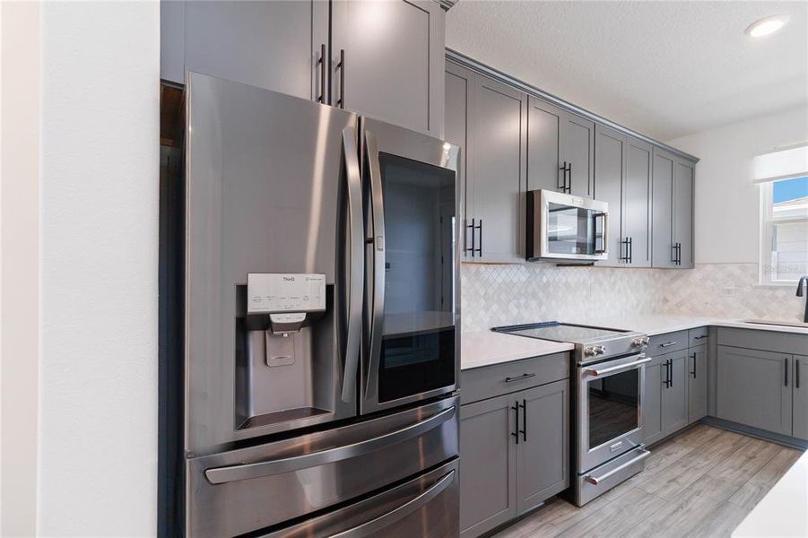 LG French door fridge, 23 cu. ft. Smart wi-fi Enabled InstaView™ Door-in-Door® Counter-Depth Refrigerator with Craft Ice™ Maker