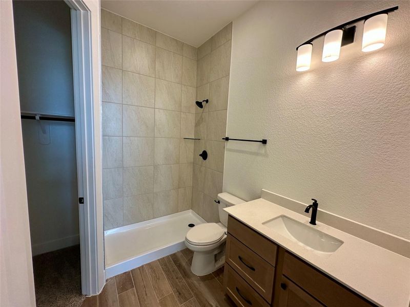 Furnished interior view inside a new home in Briarley, Montgomery (Image 8).
