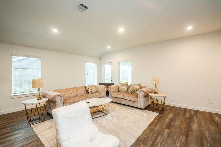 Furnished interior view inside a new home in Caldwell Ranch, Rosharon (Image 6).