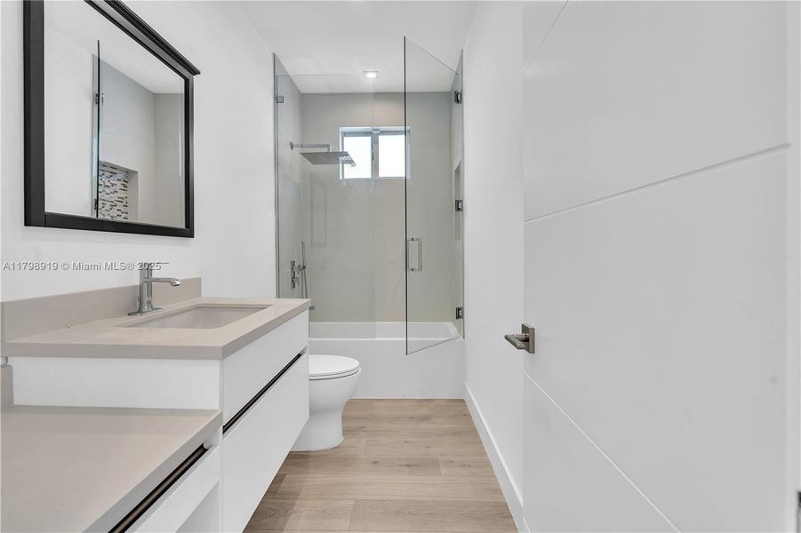 Furnished interior view inside a new home in , Miami (Image 9).