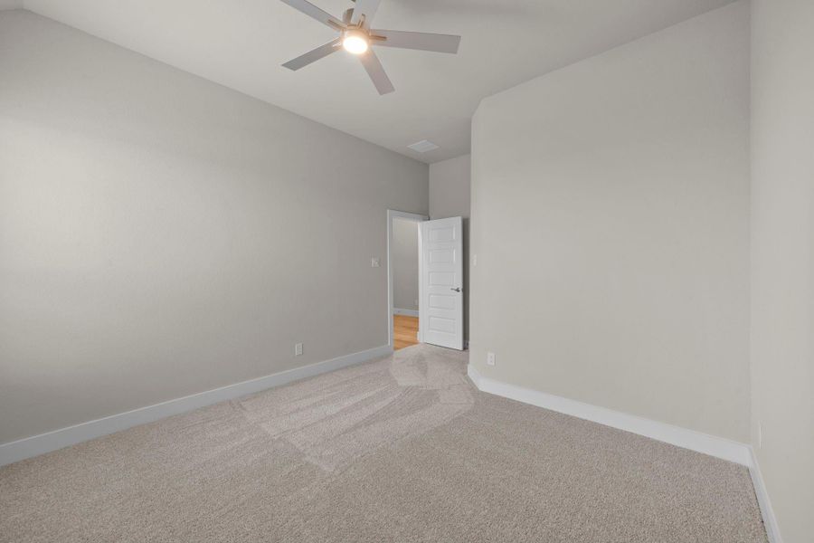 Spacious, unfurnished interior of a new home in Beacon Hill, Waller (Image 22).