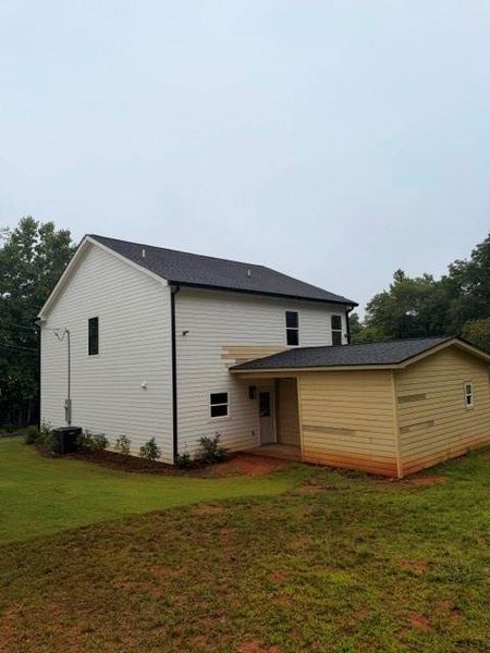 Exterior details and patio area of a home in , Clarkesville (Image 3).
