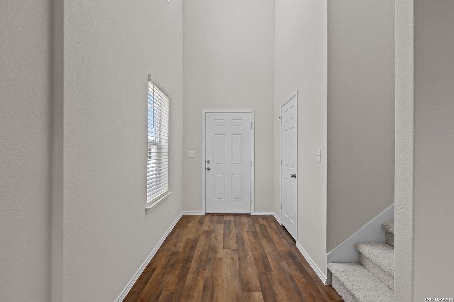 Spacious, unfurnished interior of a new home in , New Braunfels (Image 14).