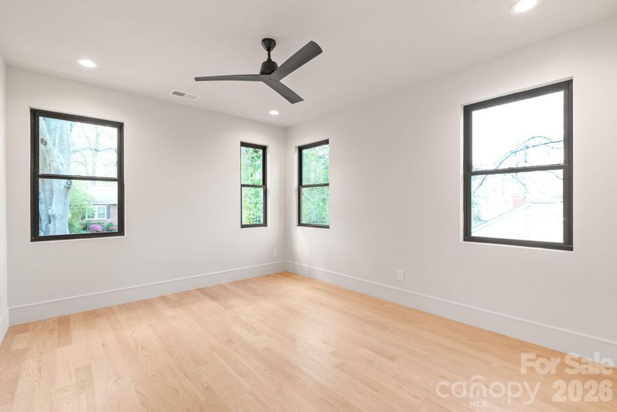 Spacious, unfurnished interior of a new home in , Charlotte (Image 24).