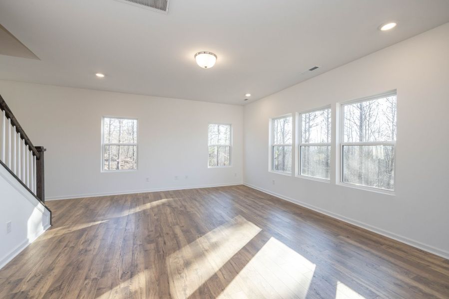 Spacious, unfurnished interior of a new home in Grandview, Albemarle (Image 17).