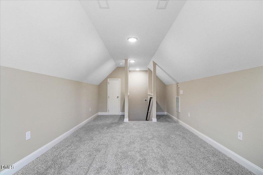 34-102 Chester Pl-33