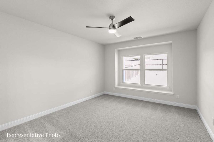 Spacious, unfurnished interior of a new home in Keeneland, Aubrey (Image 15).