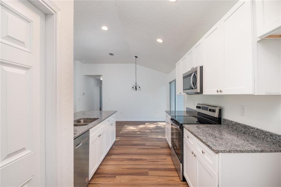 Furnished interior view inside a new home in , Ocklawaha (Image 6).