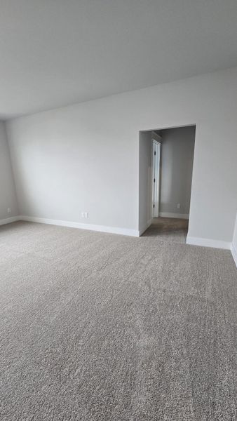 Spacious, unfurnished interior of a new home in , Summerville (Image 23).