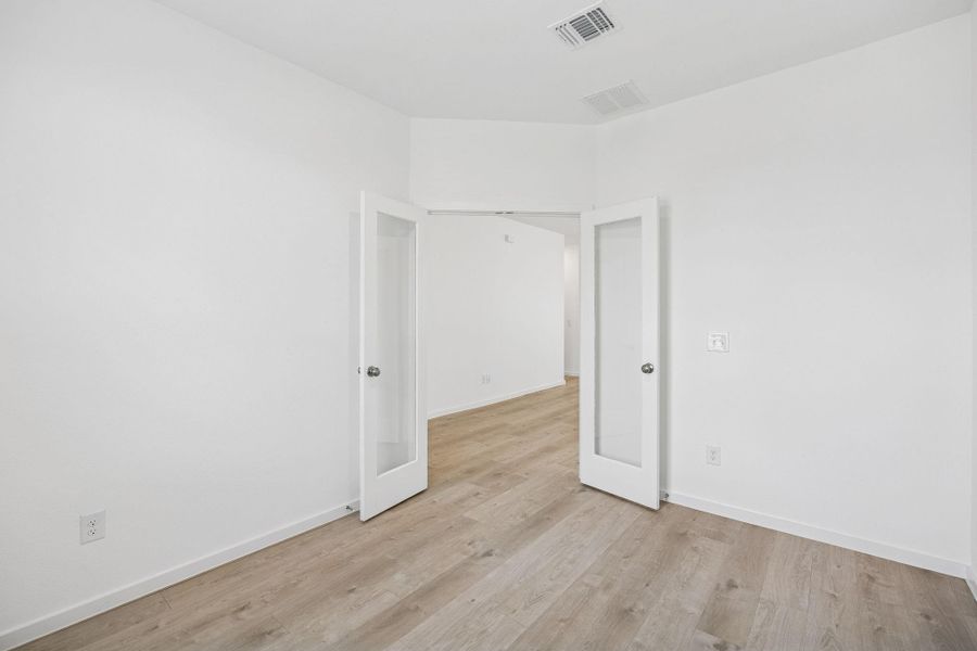 MODEL HOME images may NOT be consistent with the finished product.