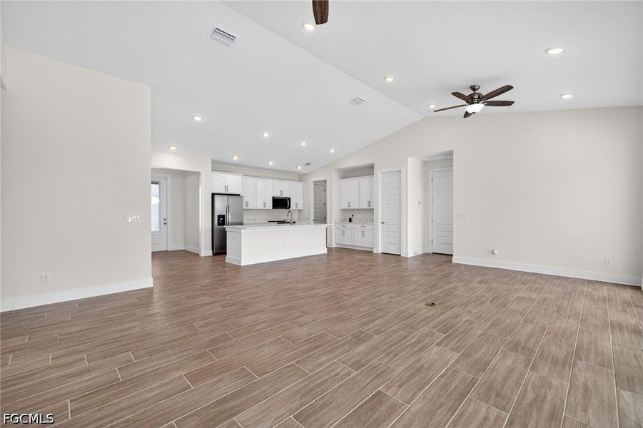 Spacious, unfurnished interior of a new home in Cape Coral, Cape Coral (Image 31). Spacious, unfurnished interior of a new home in Cape Coral, Cape Coral (Image 31).