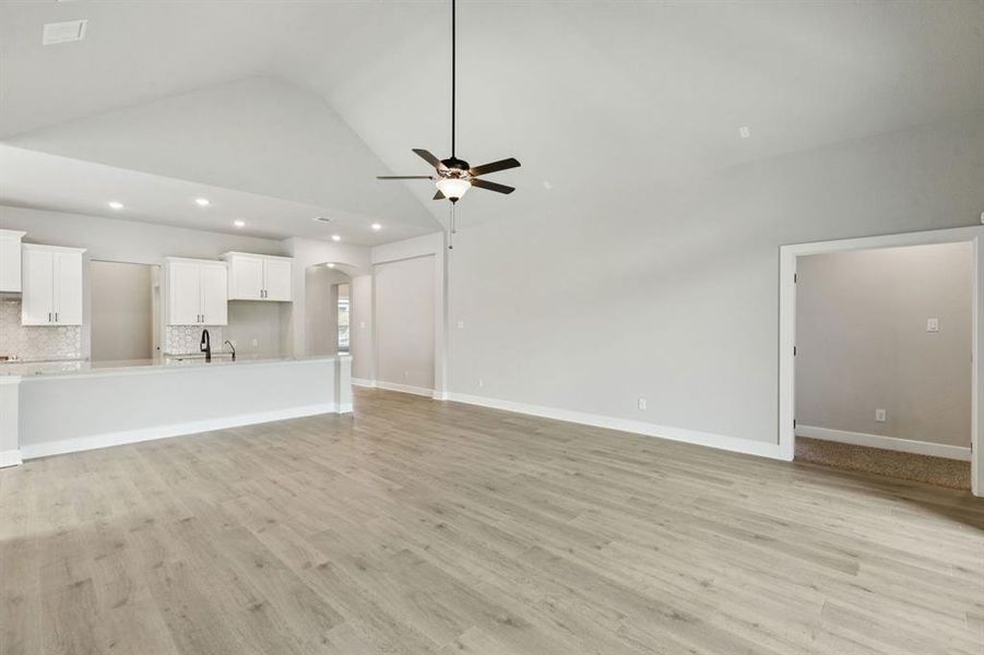 14-1866Silver_014 14-1866Silver_014