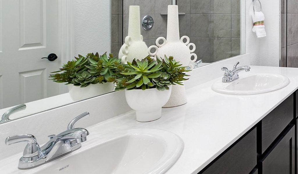 Beech-X933-SeasonsAtCalumetII Bathroom