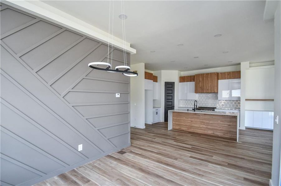 Image 85 of a home in .