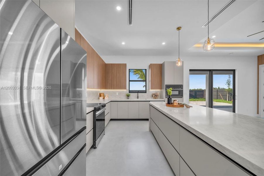 Furnished interior view inside a new home in , Cape Coral (Image 17).