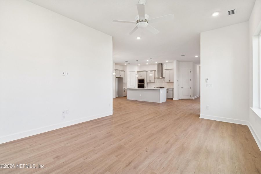 Spacious, unfurnished interior of a new home in Seabrook Village 40' Front Entry, Ponte Vedra (Image 17).