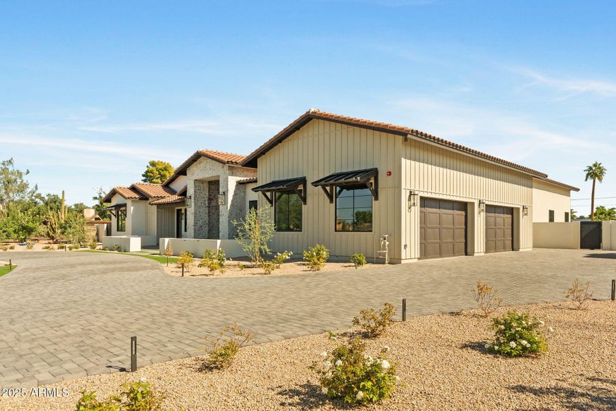 57-web-or-mls-10809-n-82nd-pl 57-web-or-mls-10809-n-82nd-pl