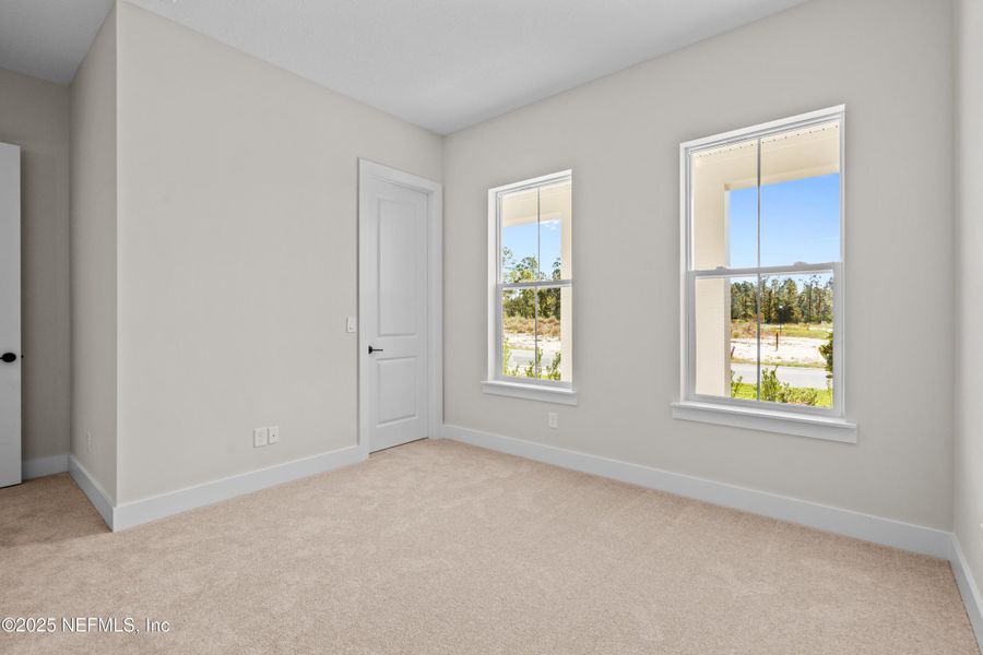 Spacious, unfurnished interior of a new home in SilverLeaf, St. Augustine (Image 39).